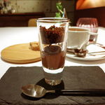 リベルテ・ア・ターブル・ド・タケダ - チョコレートの小菓子