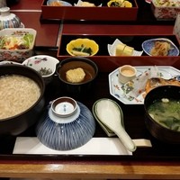 中之島なだ万 - 朝食　茶粥