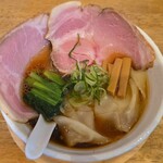 らーめんシゲトミ - 料理写真:わんたんちゃーしゅーめん