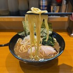 横浜ラーメン てっぺん家 - ラーメン