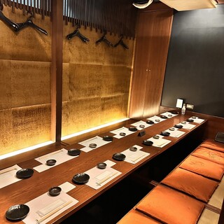 つなげると最大で20名様ご利用いただけます。ご接待などにもどうぞ。