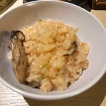 焼肉 神楽 - 仙鳳趾牡蠣土鍋飯