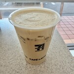 セブンイレブン - ドリンク写真:アイスカフェラテL、日本橋榮太樓の黒みつ