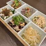 四川 郷土菜 シャンバァロウ - 前菜どれも美味しい！