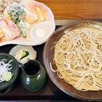 手打ちそば いちい - 料理写真: