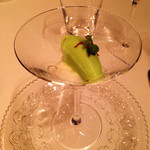 銀座 レカン - カブのムースとカブの葉のアイスクリーム