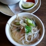 モンスーンカフェ たまプラーザ - 鶏肉と香味野菜のベトナムフォー。