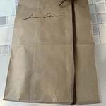 Patisserie La Cime - お土産用のアップルパイをさりげなくラッピングしてくれました。