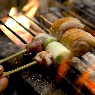 自慢の焼鳥10本、看板メニュー2種が味わえる「焼鳥コース」