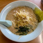 ラーメンショップ なまず峠店 - ネギ味噌ラーメン 中 1,050円