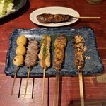 鳥こまち - 料理写真:左からうずら・ハツ・ササミ梅・つくね(岩塩)・つくね(ガーリック)