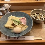 銀座らぁ麺しら石 - 