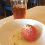 リストランテ サルーテ竹芝 - トマトのファルシーサラダ＼(^o^)／(ランチセットにドリンクバーとサラダが付いています)