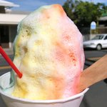 Waiola Shave Ice - オバマズレインボー+コンデンスミルク $3