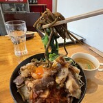 焼肉居酒屋みのわ - 自家製スタミナ丼