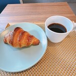 BLUE BLEU BAKERY CAFE - 