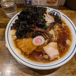 生姜醤油専門 我武者羅 - 生姜醤油ラーメン+大盛+岩海苔。