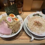 背脂ラーメン チャッチャ亭 - 