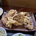 めんどり屋 - 手羽中、定番白唐揚げ、砂ズリ