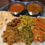 アーンドラ・ダイニング - おかわりバスマティに乗せ乗せ