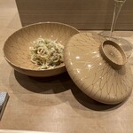 三谷 - 城崎の松葉蟹　焼き蟹と優しいミソをあえて甘味に双虹が進む。