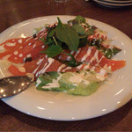 トラットリアチッチョ - スモークサーモンのサラダ(850円税込）