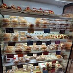 たま木亭 - 店内(冷蔵ゾーン)