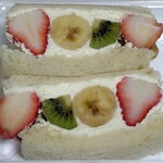 たま木亭 - 生フルーツサンド