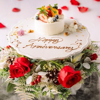 お誕生日・記念日など大切なお祝いを可愛いデザートで！