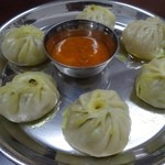 プルジャ ダイニング - モモ