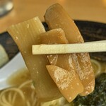 濃厚鶏ソバ 麺 ザ クロ - メンマリフト