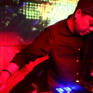 毎週水曜はMusicSelectorによる心地よい選曲の夜。