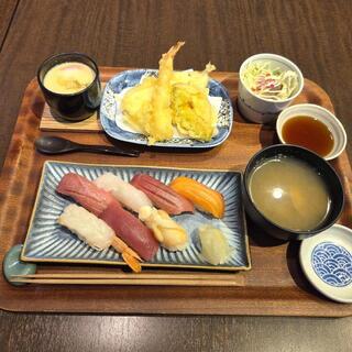 スシ ダイニング 漣_0