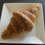 ドンク・ミニワン - 料理写真:クロワッサン(発酵バター)