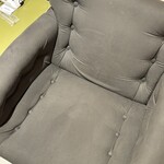 THE CITY BAKERY - ひとりがけのソファがモチモチしてて最高！