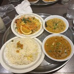 ハリマ・ケバブ・ビリヤニ - 1600円のビリヤニもカレーもどちらも食べられるセット