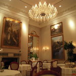 オーベルジュ・ド・リル トーキョー - 素敵な店内