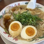 ラーメン魁力屋 五反田店 - 京都背脂醤油 味玉ラーメン（並）