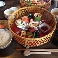 韻松亭 - 花籠膳、茶碗蒸し、焼き物