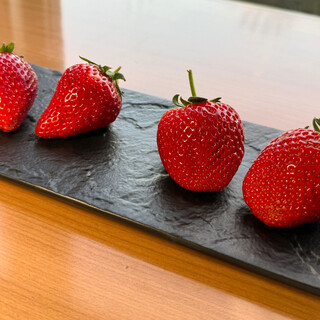 2月は予約特典で「いちごの食べ比べ」付