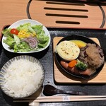 焼肉 水谷 - ハンバーグの付け出し豊富　うまい