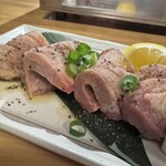 大衆焼肉 イロトリ鶏 肉と麺 - 
