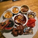 マニアック中華とうまい酒 まるはち - 前菜盛り合わせ