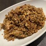 中国料理 桃李蹊 - 香港風黒チャーハン
