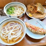 山下うどん - 2人分のうどんと天ぷら