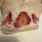 TANUKI APPETIZING - レモン白あんクリームといちご