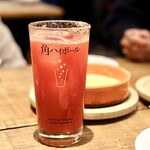 餃子とスパークリング バブルス - クセになるトマトサワー