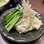 もつ鍋田しゅう 名古屋店 - 追加の野菜