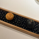 ベージュ アラン・デュカス 東京 - 