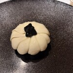 ベージュ アラン・デュカス 東京 - 